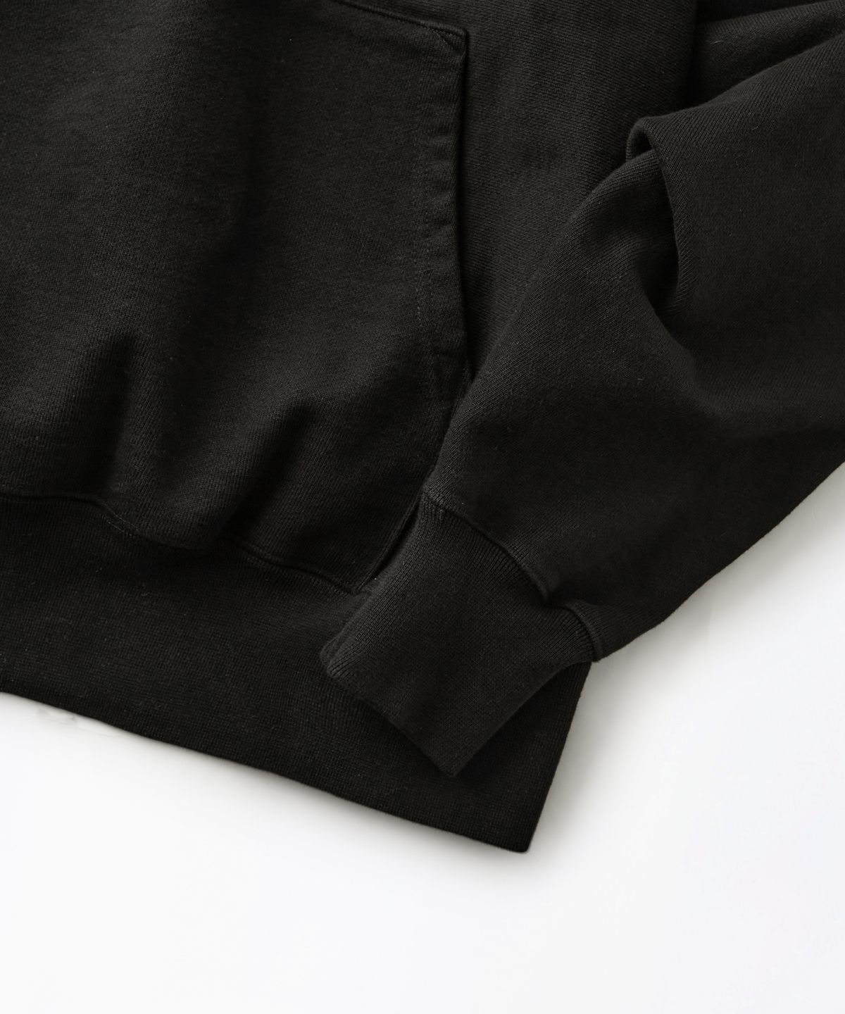 아웃스탠딩(OUTSTANDING) REVERSE HEAVY HOOD SWEAT_BLACK