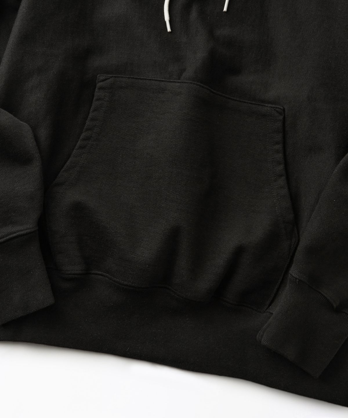 아웃스탠딩(OUTSTANDING) REVERSE HEAVY HOOD SWEAT_BLACK