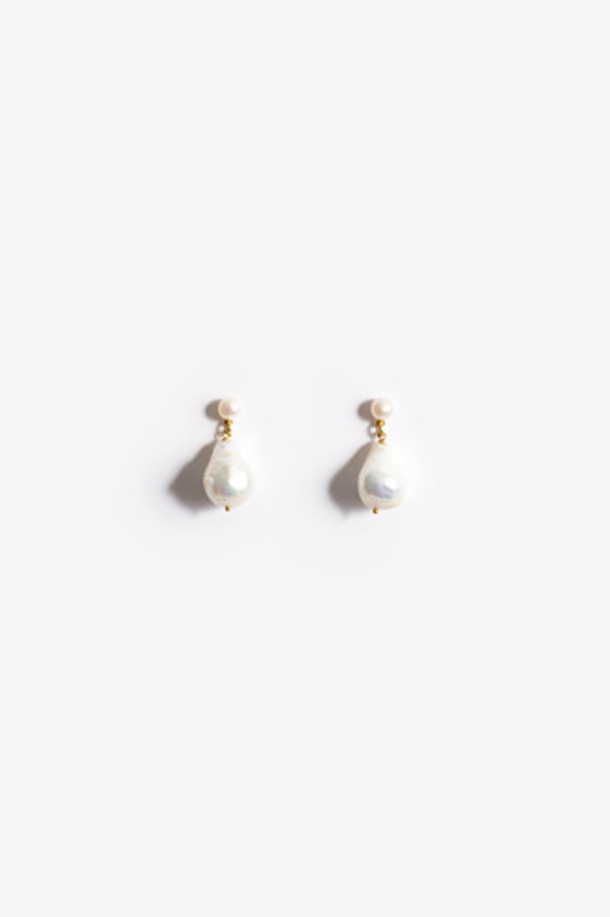 모드곤(MODGONE) [모드곤] 바로크 담수진주 귀걸이 Baroque Fresh Water Pearls earring