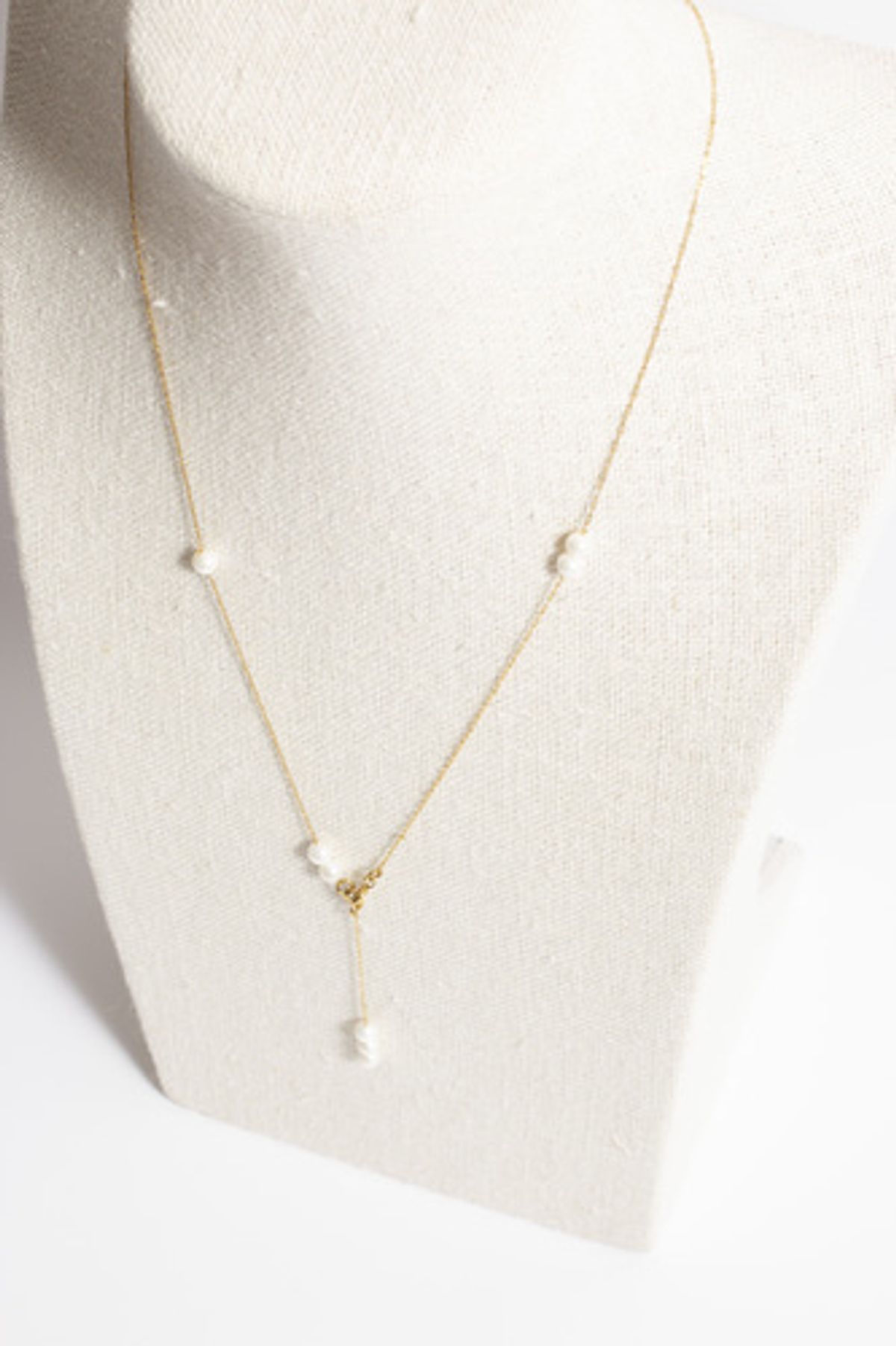 모드곤(MODGONE) 작은 진주 방울 골드톤 목걸이 Tiny Pearls Gold-tone necklace