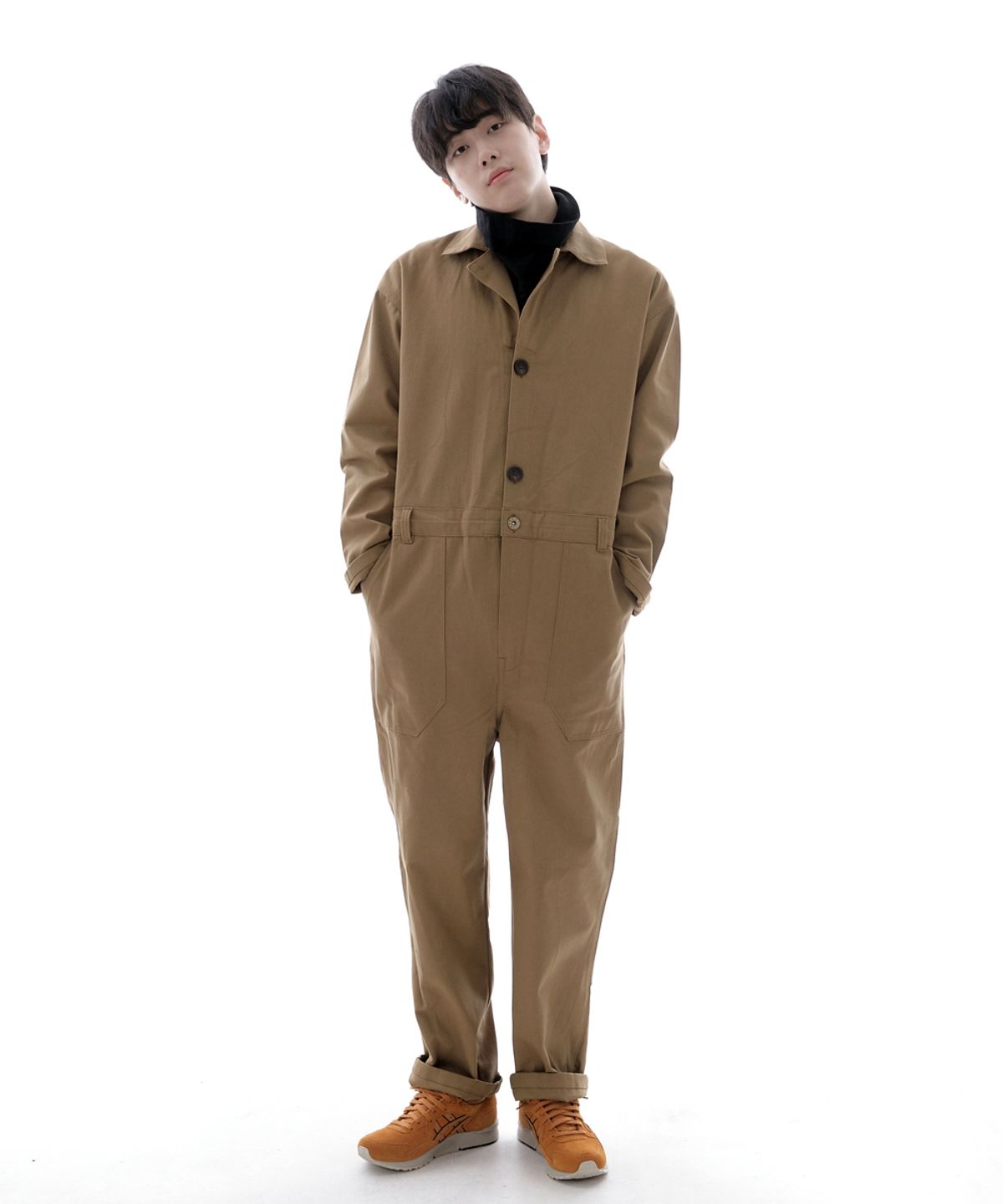 세인트크루(SAINTCREW) 센터버튼앤집업 테이퍼드 점프슈트 CBZ-505 카멜