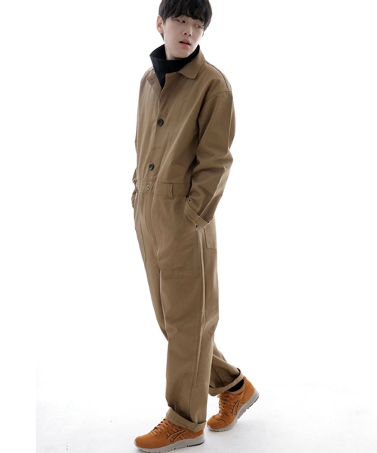 세인트크루(SAINTCREW) 센터버튼앤집업 테이퍼드 점프슈트 CBZ-505 카멜