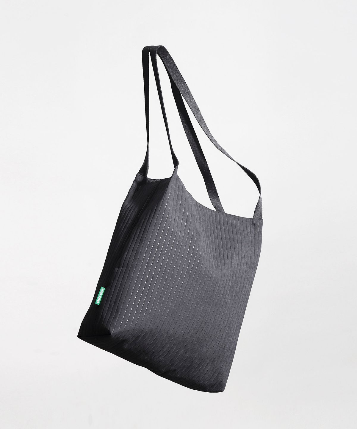 그린스터프(GREEN STUFF) 무심한듯 박시한 쇼퍼백 53 소프트 골지 - black