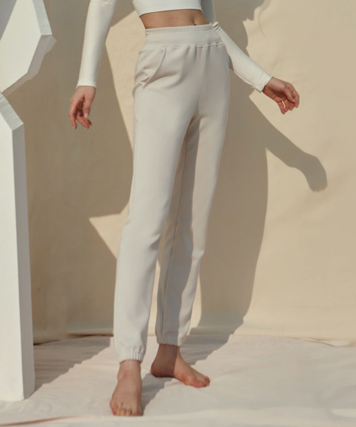 데비웨어(DEVIWEAR) 에티튜드 스웨트 팬츠 DEVI-B0033-오트밀