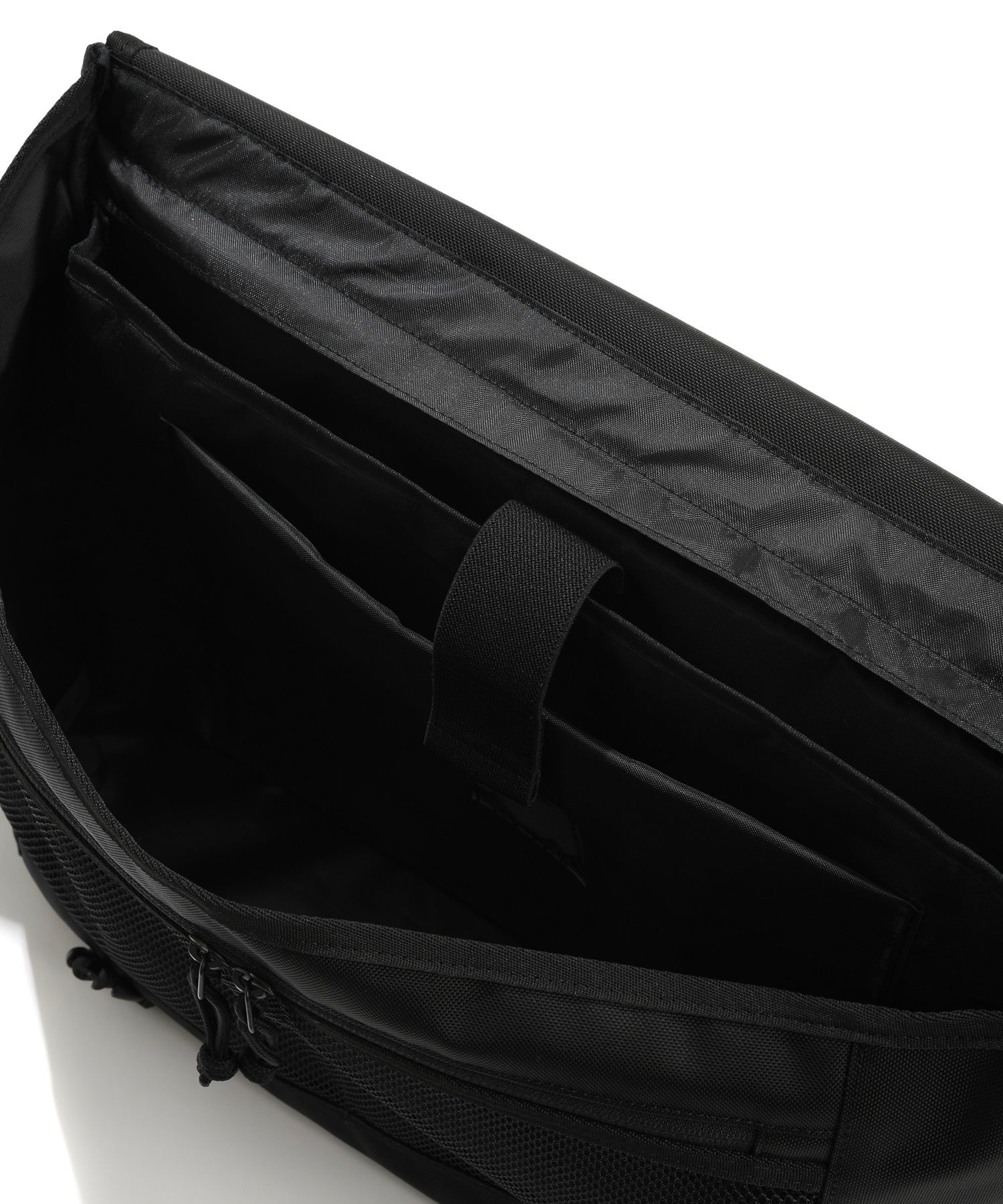 MUSINSA | COVERNAT authentic messenger bag black