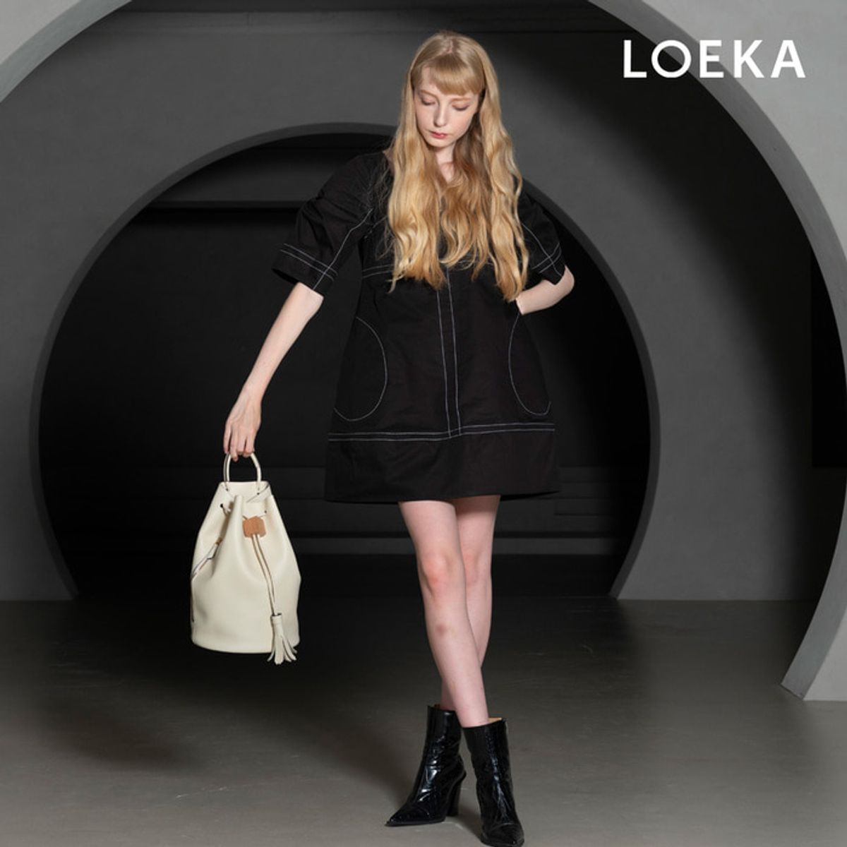 로에카(LOEKA) 밀리 드로우스트링 MILLIE BAG(LK1012)_IVORY