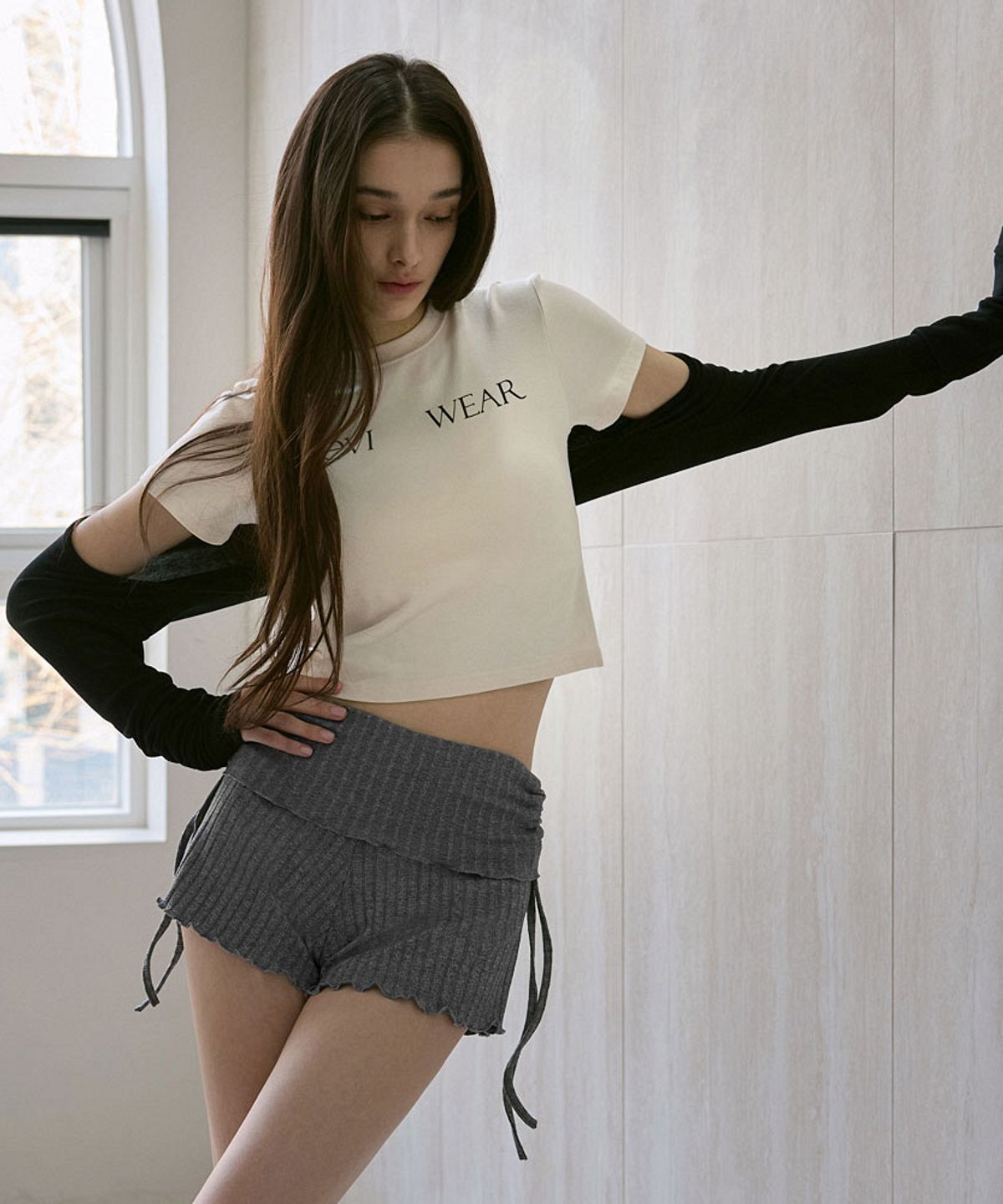 데비웨어(DEVIWEAR) 여성 요가복 DEVI-T0064-블랙 필라테스 유닛 슬릿 볼레로