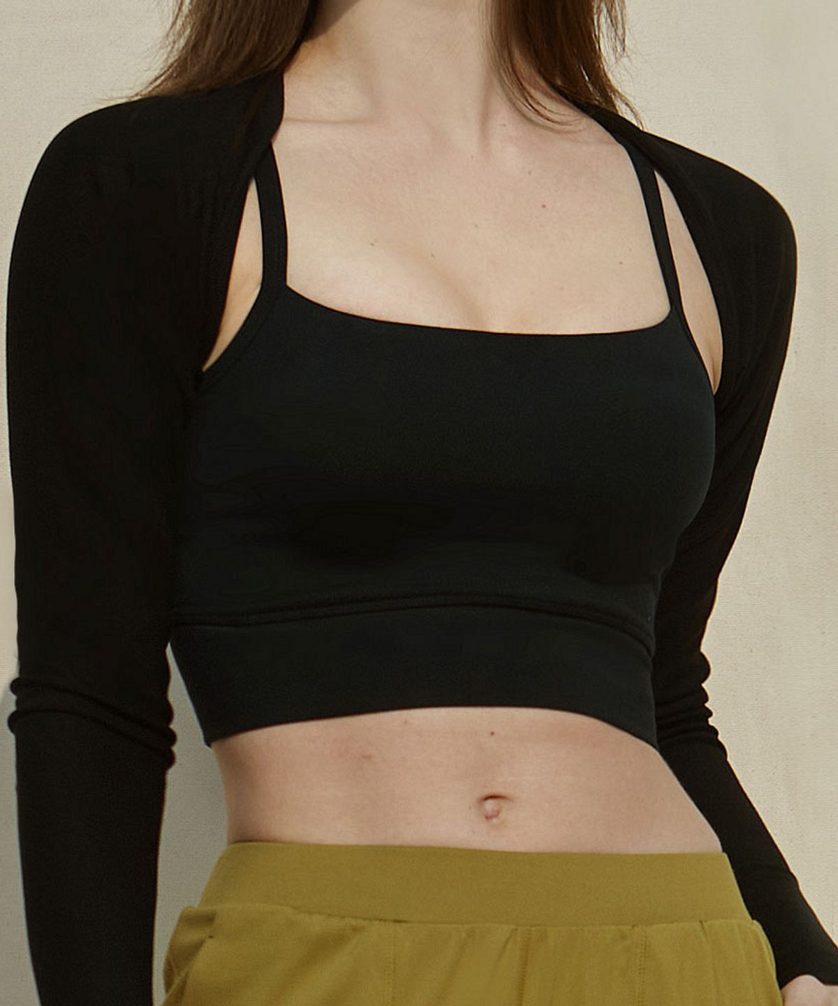 데비웨어(DEVIWEAR) 여성 요가복 DEVI-T0064-블랙 필라테스 유닛 슬릿 볼레로