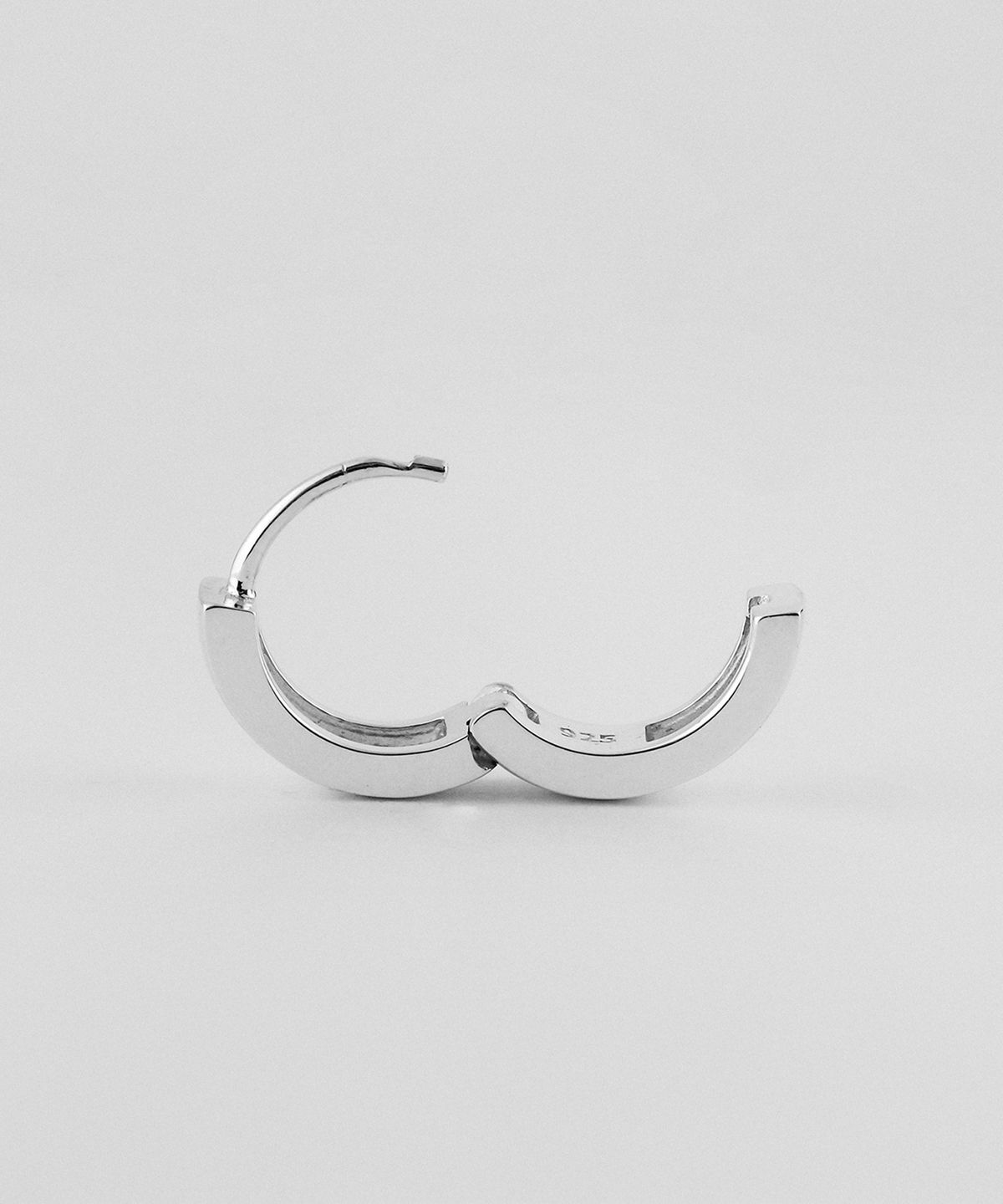 쿼르코어(QUARQOR) #7713 silver92.5 EARRING