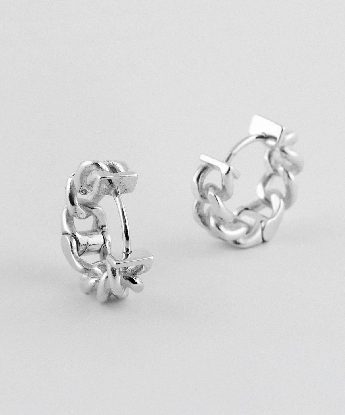 쿼르코어(QUARQOR) #7711 silver92.5 EARRING