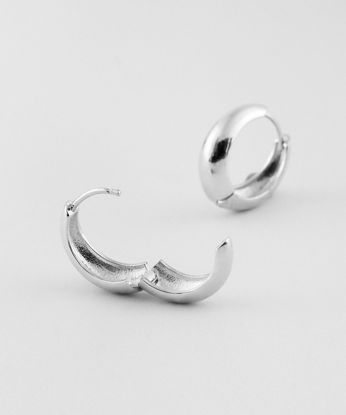 쿼르코어(QUARQOR) #7706 silver92.5 EARRING