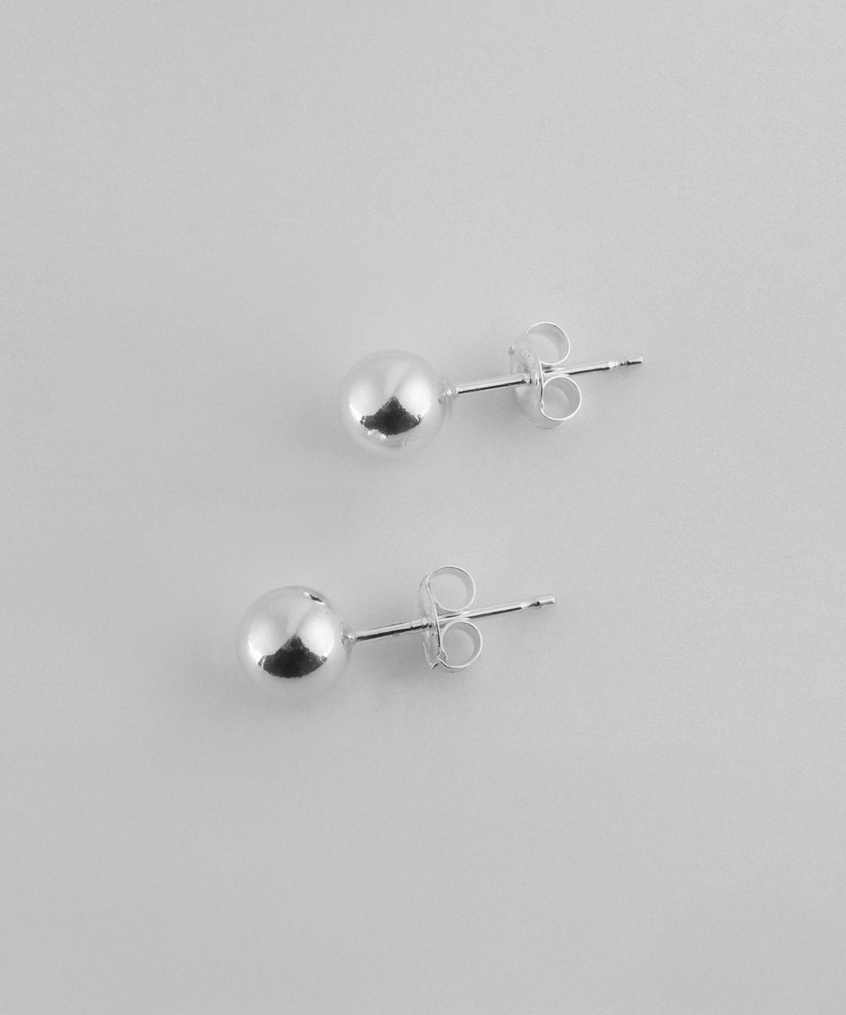 쿼르코어(QUARQOR) #7703 silver92.5 EARRING