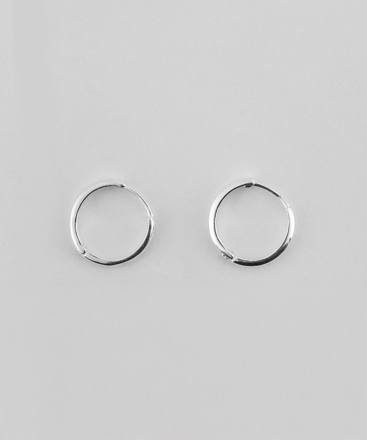 쿼르코어(QUARQOR) #7702 silver92.5 EARRING