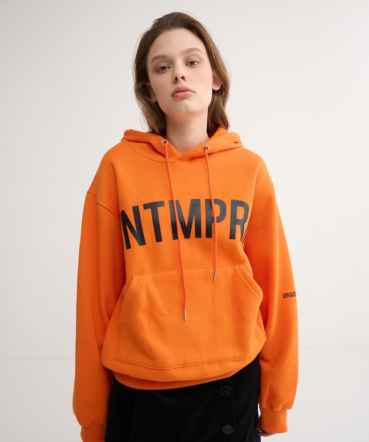 느와(NOIR) State Hoodie