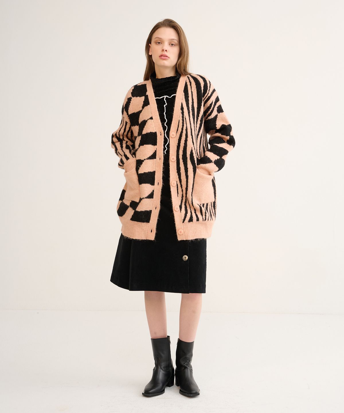 느와(NOIR) Twist Cardigan
