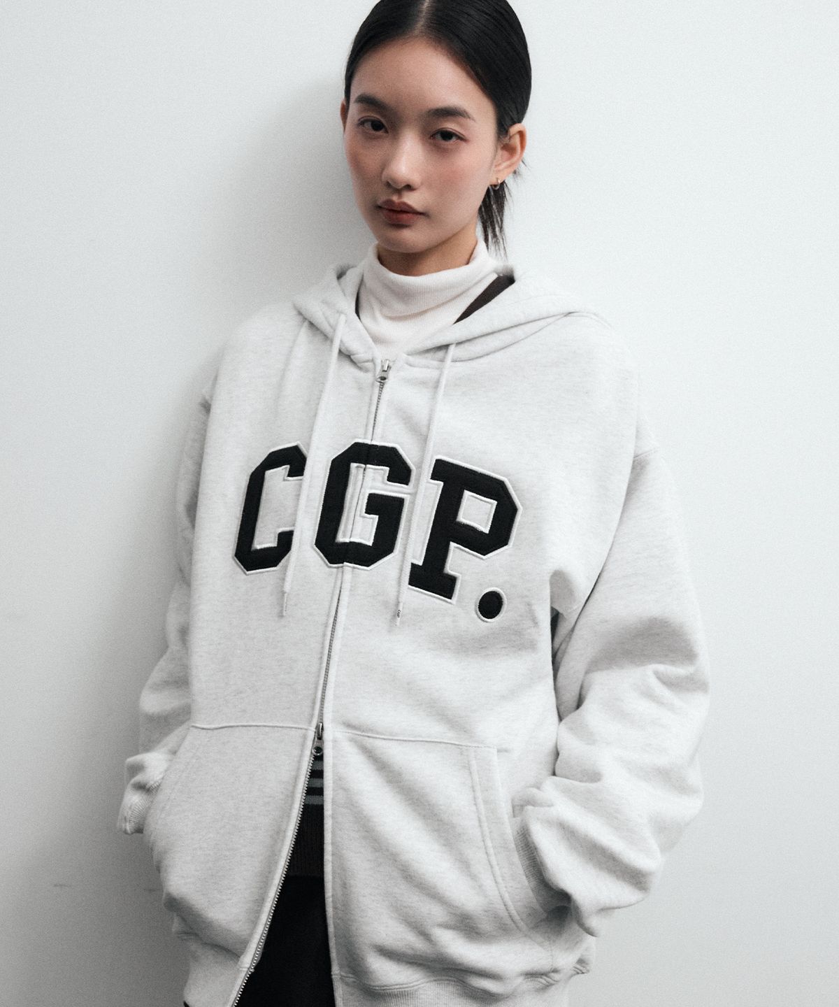 코드그라피(CGP) CGP 아치 로고 후드 집업_라이트그레이