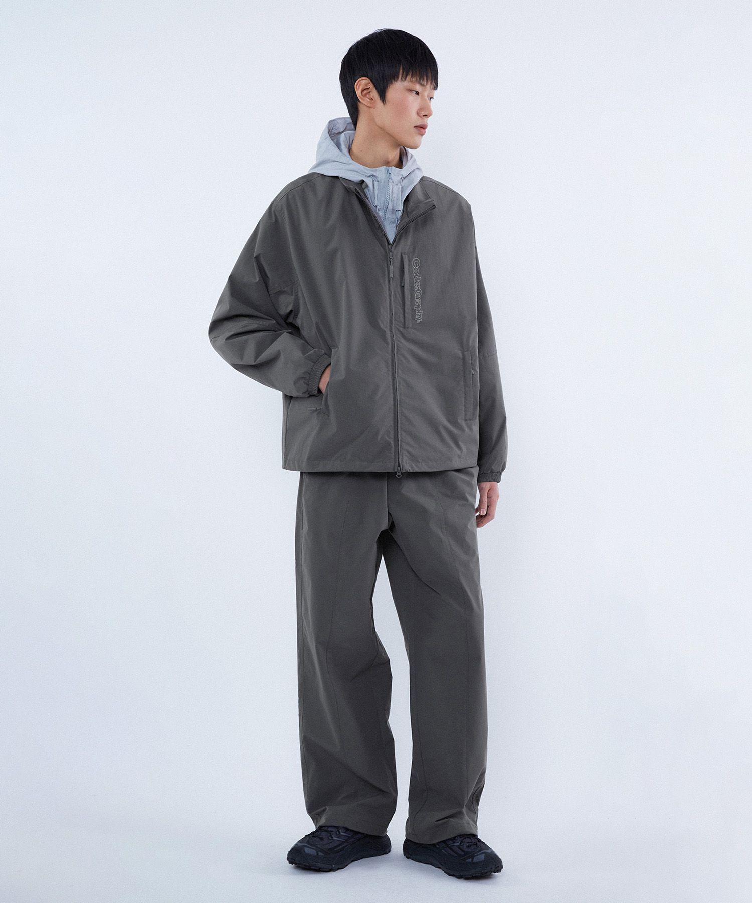 MUSINSA公式 | Codegraphy 2-WAY TECH SHORT JACKET_CHARCOAL