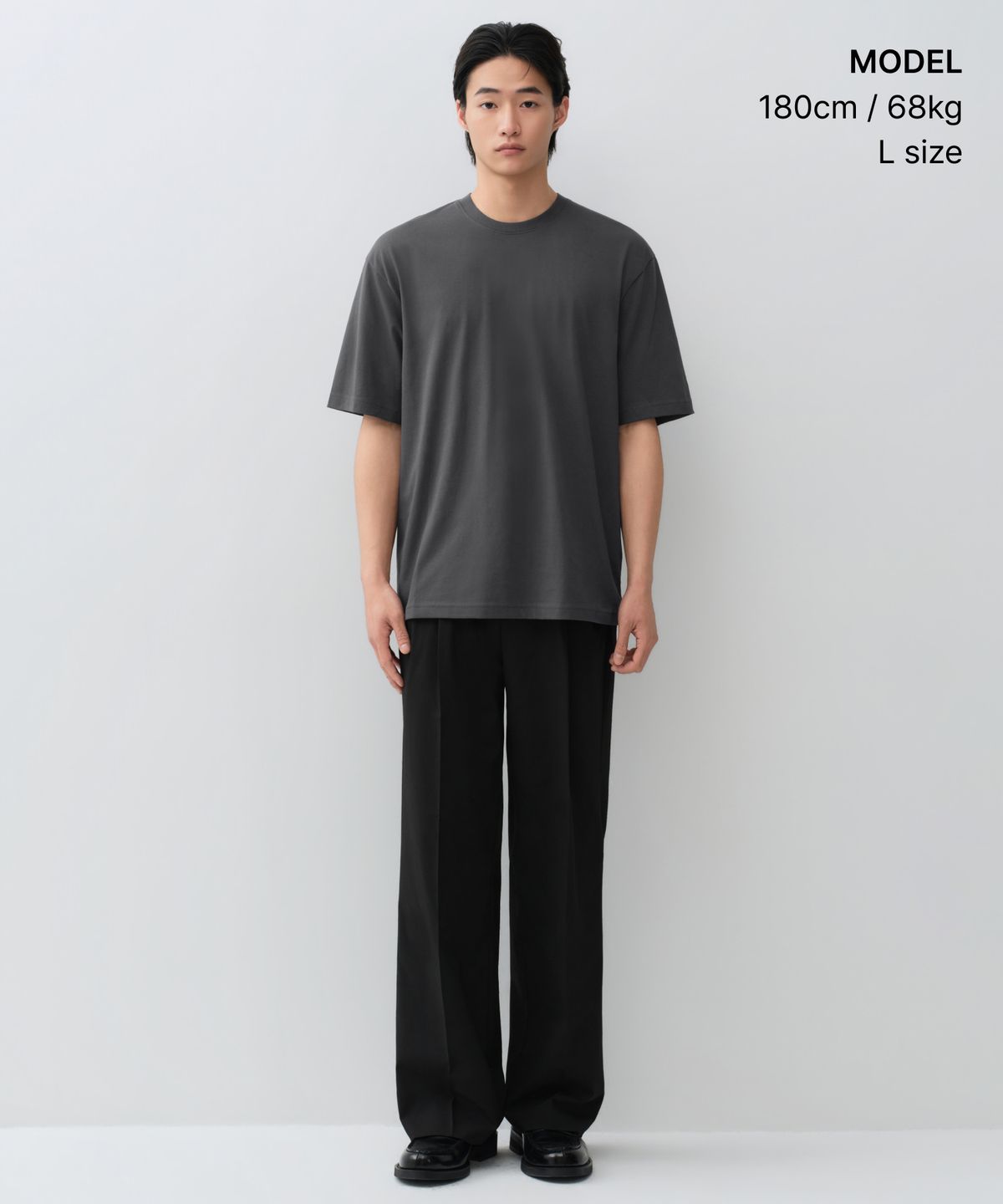 무신사 스탠다드(MUSINSA STANDARD) [쿨탠다드] 릴렉스 핏 크루 넥 티셔츠 [건메탈]