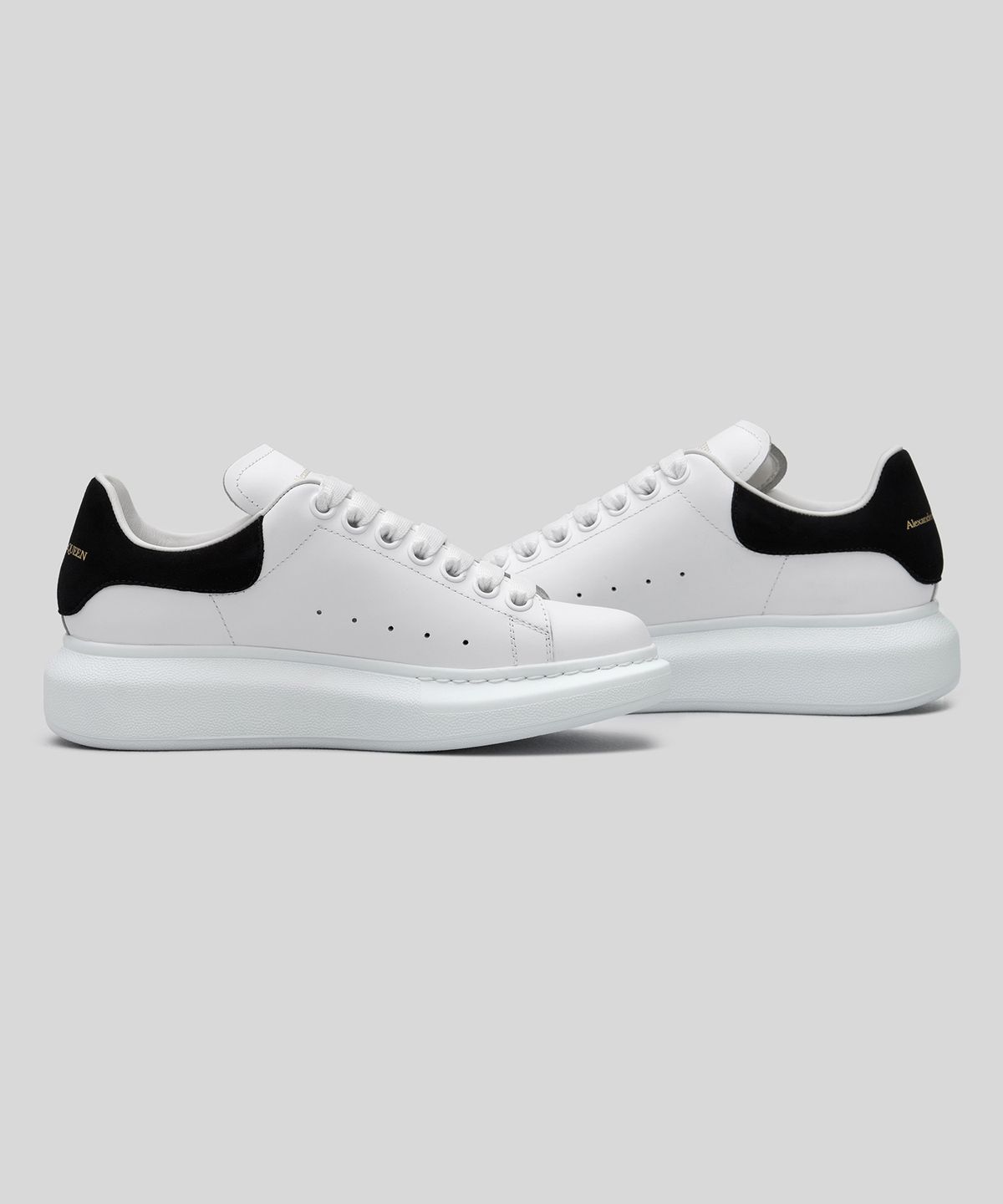 알렉산더 맥퀸(ALEXANDER McQUEEN) 오버사이즈 스니커즈 - 화이트:블랙 / 553770WHGP79061