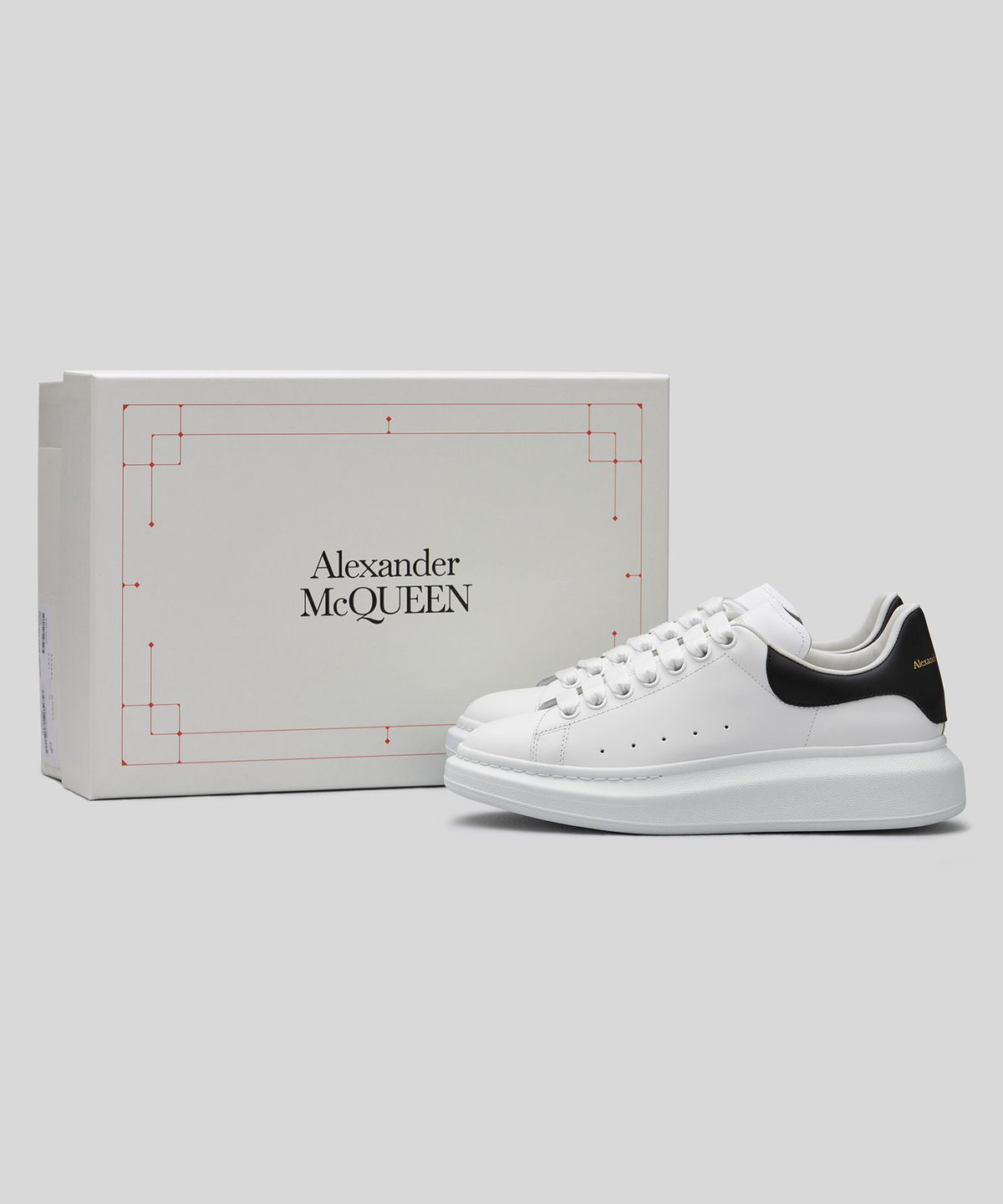 알렉산더 맥퀸(ALEXANDER McQUEEN) 오버사이즈 스니커즈 - 화이트:블랙 / 553680WHGP59061
