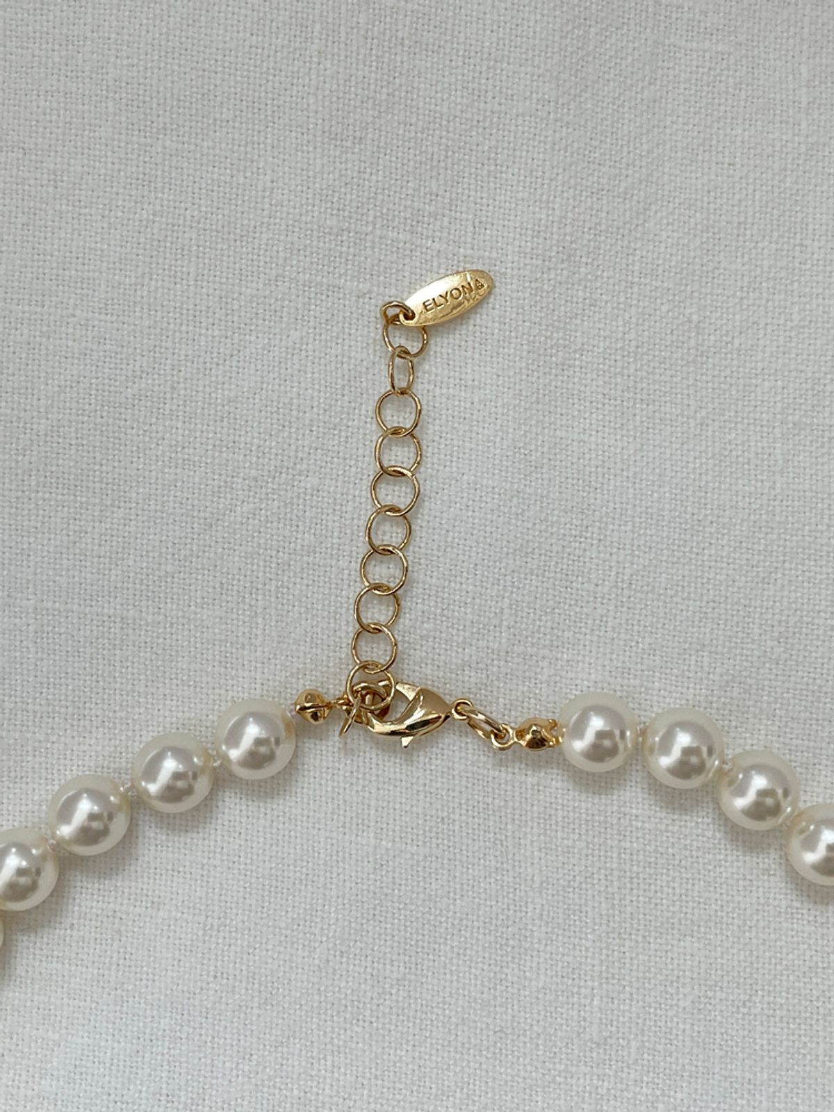 엘리오나(ELYONA) Classic Pearl Necklace (8mm)