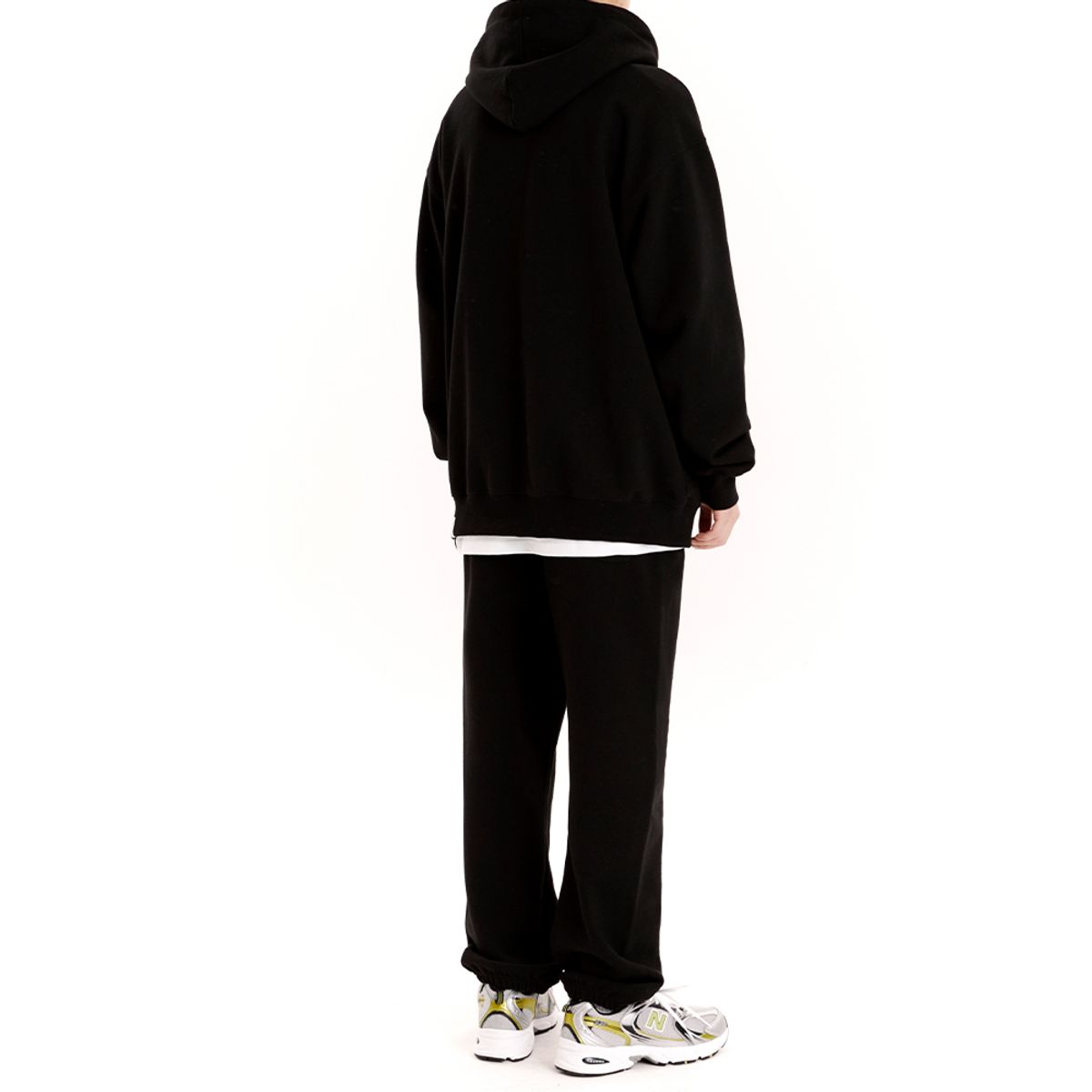 마하그리드(MAHAGRID) VARSITY SWEAT PANT BLACK(MG2CSMPA00A)