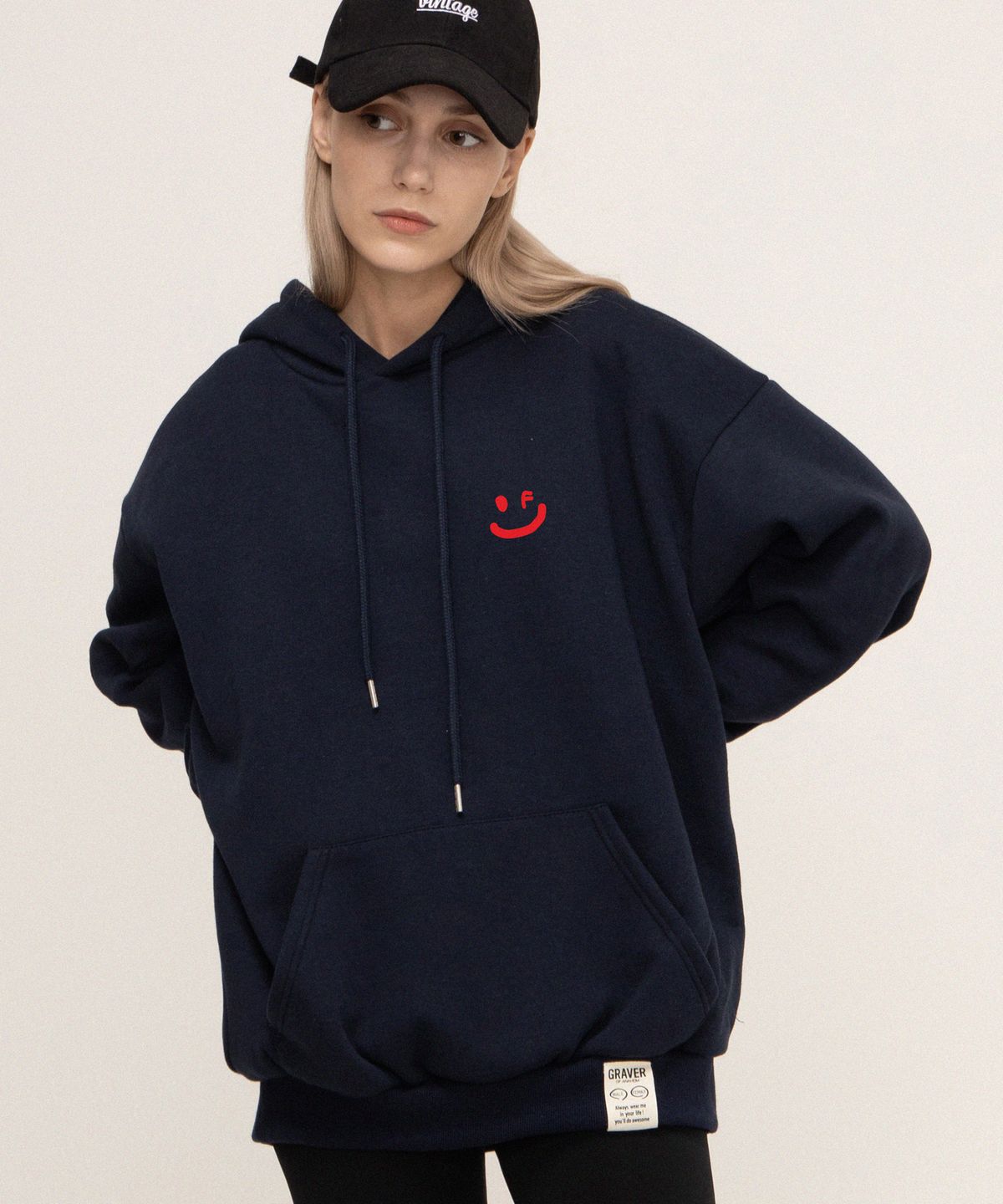 그레이버(GRAVER) [UNISEX]스몰 드로잉스마일 후드티_네이비