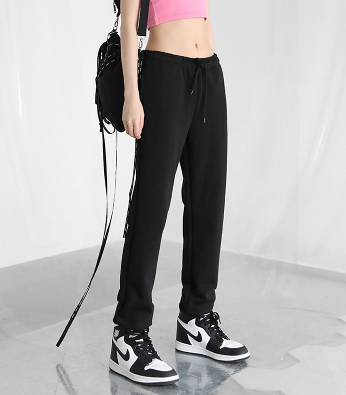 어반드레스(AVANDRESS) Divided training pants BLACK