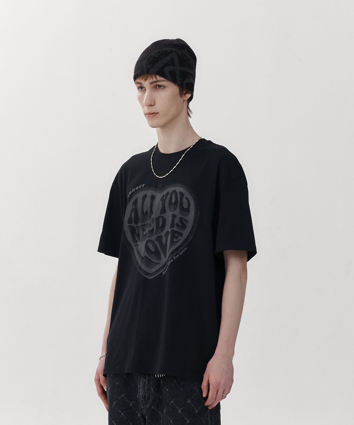 大人気!【ADDOFF】NEED LOVE Tシャツ /ユニセックス/3色 MUSINSA | ADDOFF NEED LOVE T-SHIRT BLACK