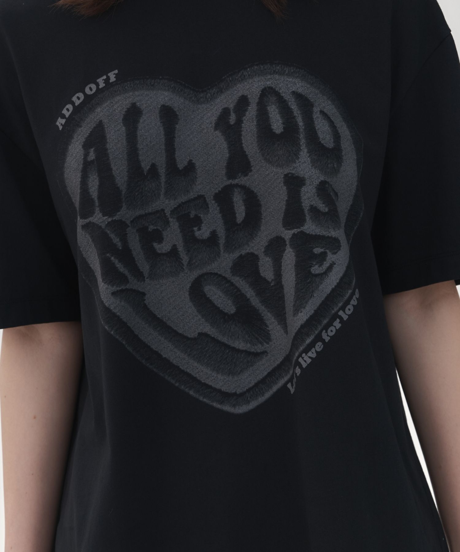 MUSINSA | ADDOFF NEED LOVE T-SHIRT BLACK