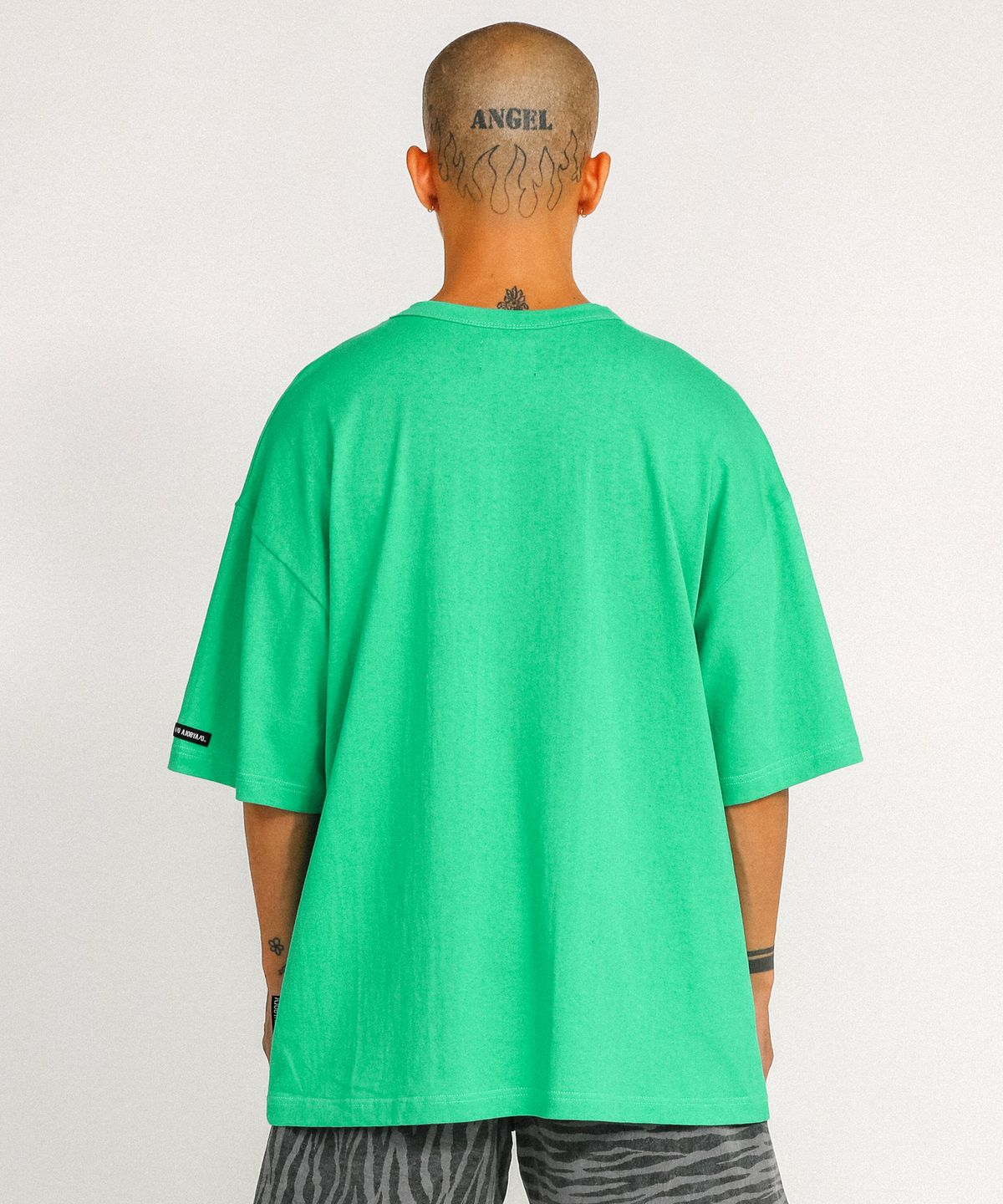 아조바이아조(AJOBYAJO) Girls Can Shoot T-Shirt [Green]