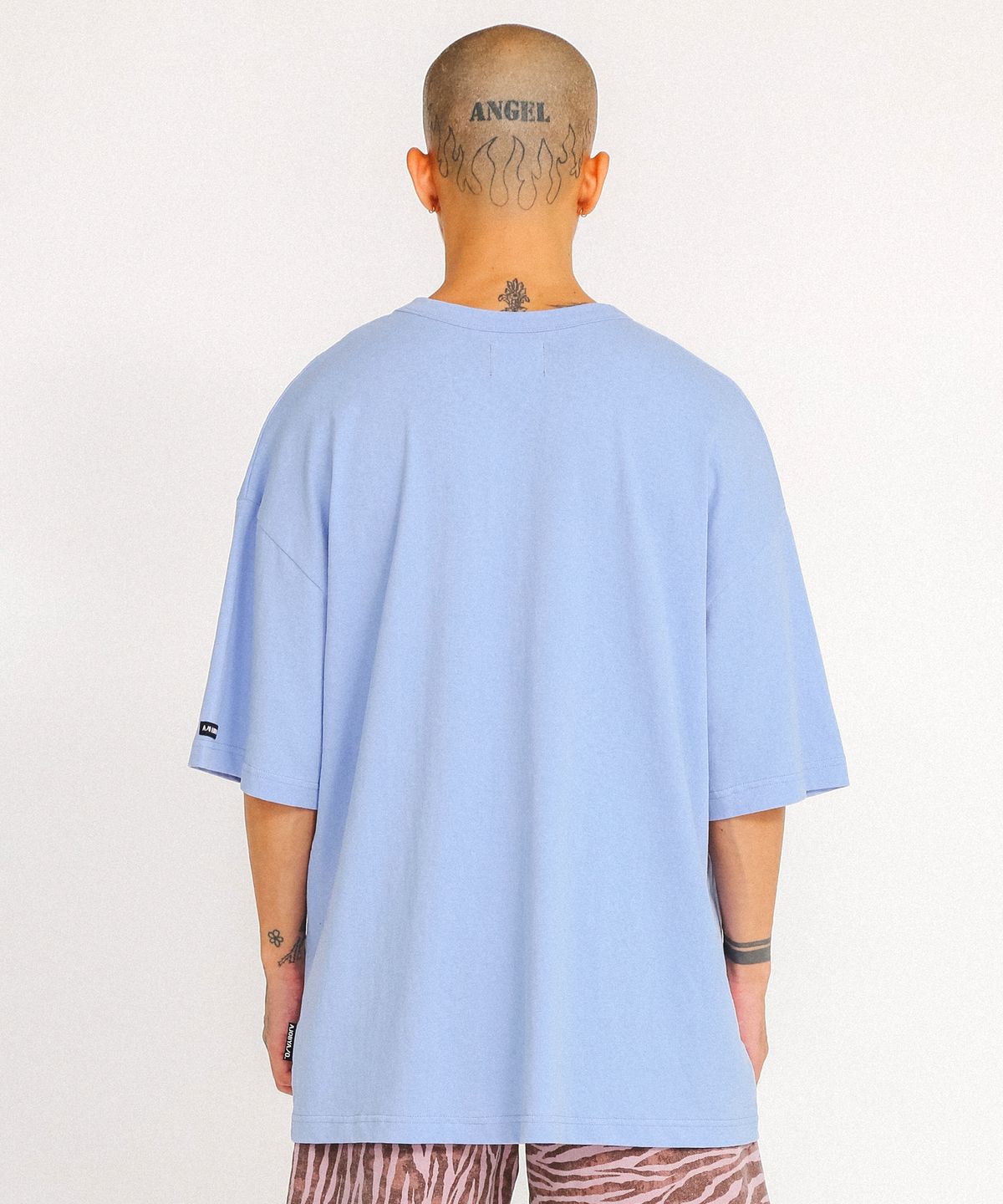 아조바이아조(AJOBYAJO) Girls Can Shoot T-Shirt [Sky Blue]