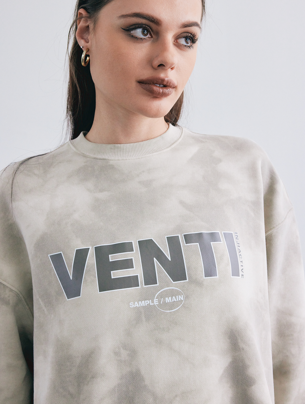 인지액티브(INJIACTIVE) VENTI TIE-DYE SWEATSHIRT 베이지