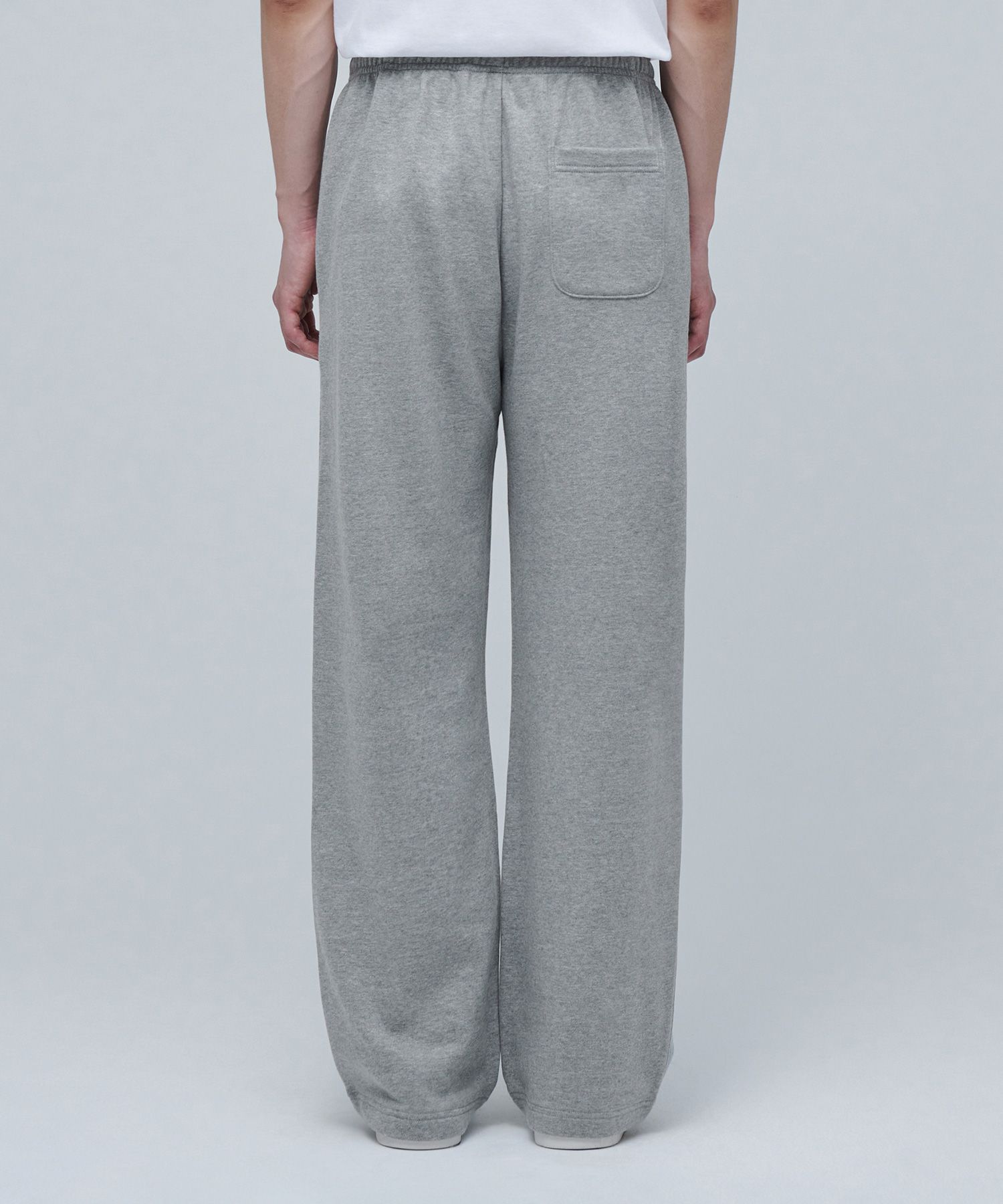 ★MUSINSA STANDARD★ Pigment One Tuck Bermuda Sweatpants Cre MUSINSA | MUSINSA STANDARD Pigment One Tuck Bermuda