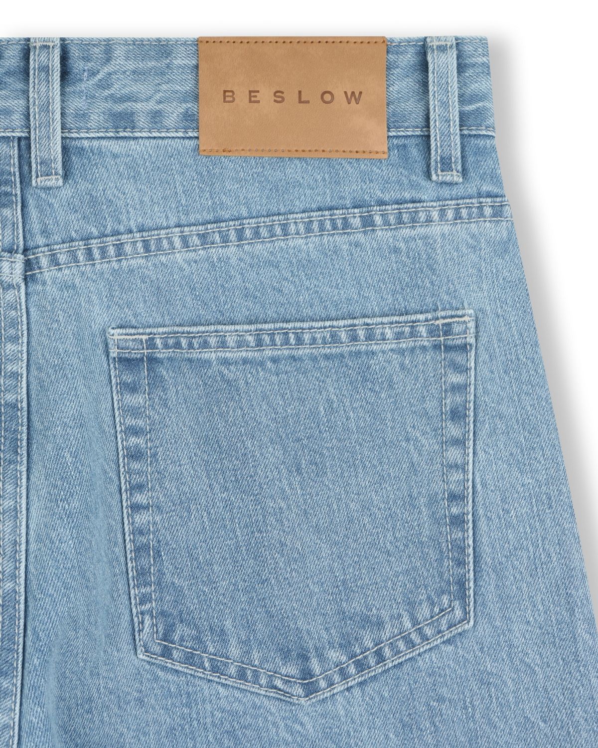 비슬로우(BESLOW) CONE MILL DEEP ONE TUCK JEAN LIGHT WASHED