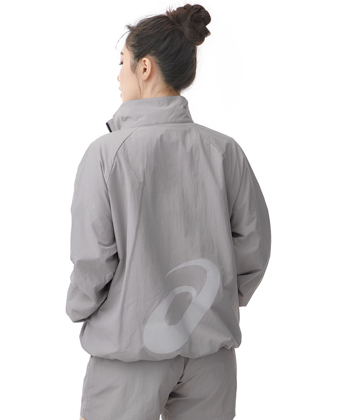 아식스(ASICS) 나일론 아노락 자켓 - 오트밀 / 2033B427-250