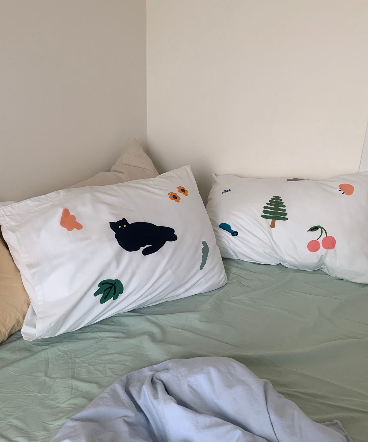 소곤소곤(SOGONSOGON) drawing bbabba  pillow