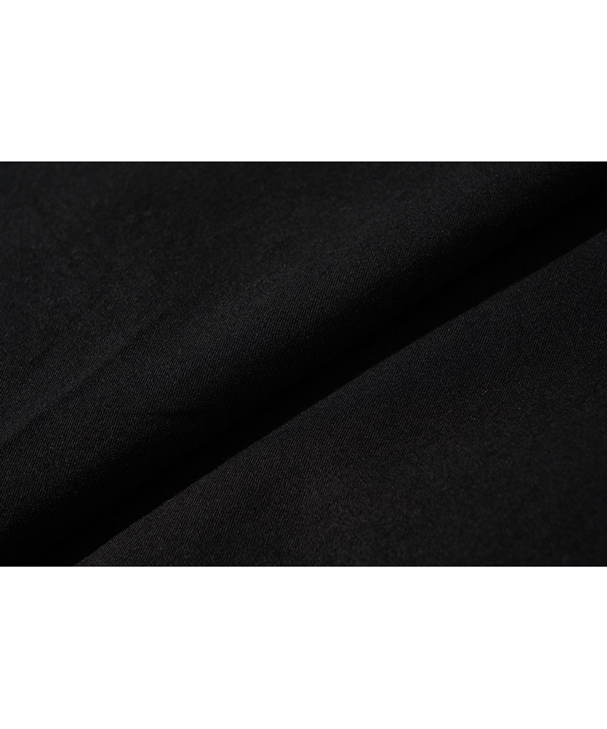 모아(MOAA) 버뮤다 투턱 하프 팬츠 (BLACK)
