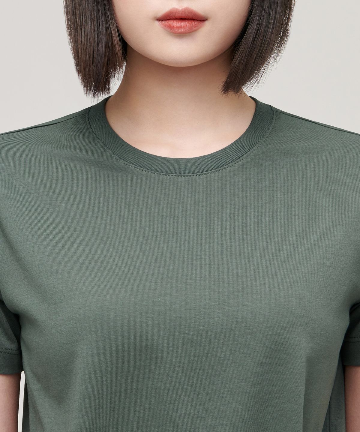 무신사 스탠다드 우먼(MUSINSA STANDARD WOMAN) [쿨탠다드] 우먼즈 베이식 크루 넥 티셔츠 [더스티 그린]