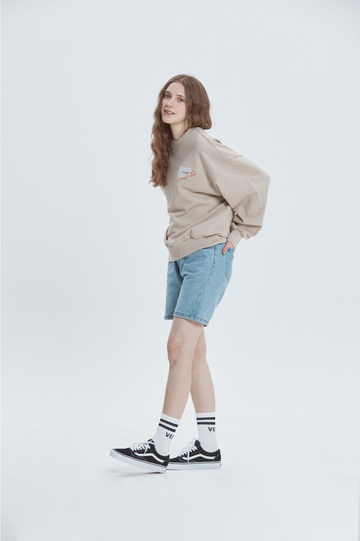 베스띠또(VESTITO) DOPPIO LOGO SWEAT(더블 로고 맨투맨 티)