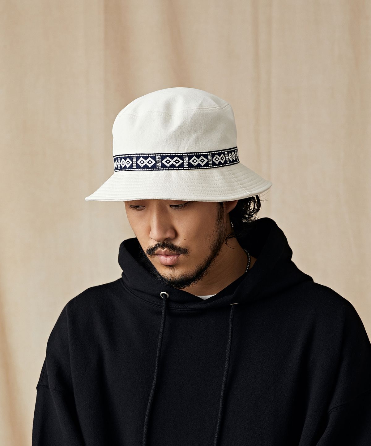 시티스트리트(CITY STREET) CTST ETHNIC BUCKET HAT IVORY(NAVY)