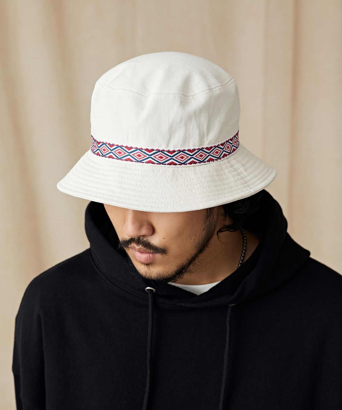 시티스트리트(CITY STREET) CTST ETHNIC BUCKET HAT IVORY(RED)