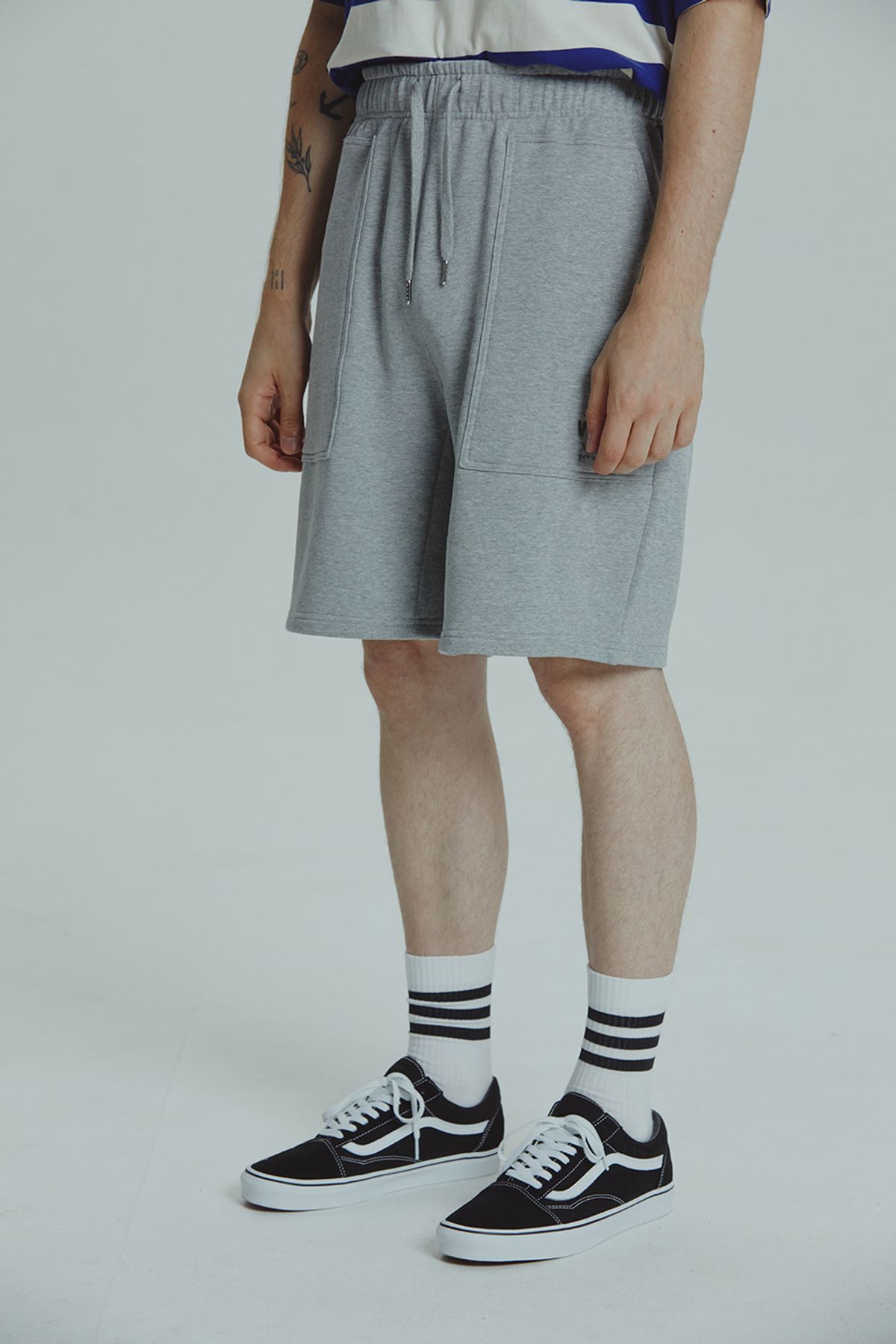 베스띠또(VESTITO) OUT POCKET SHORTS(아웃포켓 반바지)
