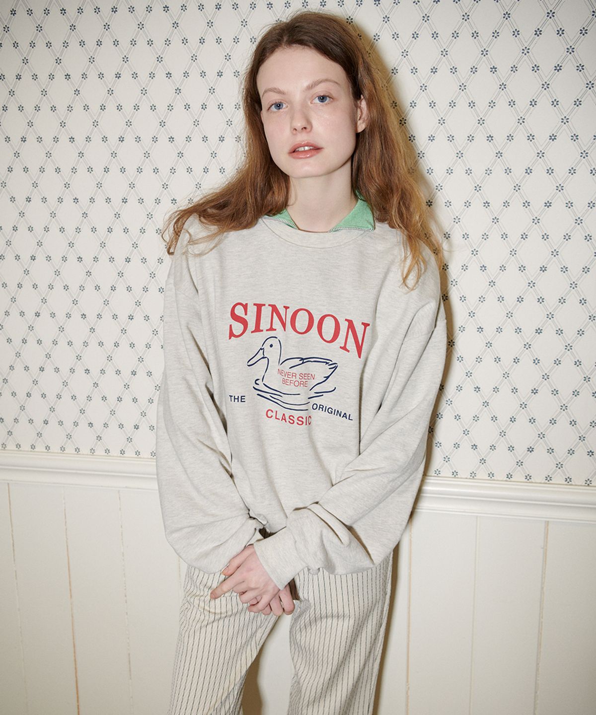시눈(SINOON) DUCKLING SWEATSHIRT