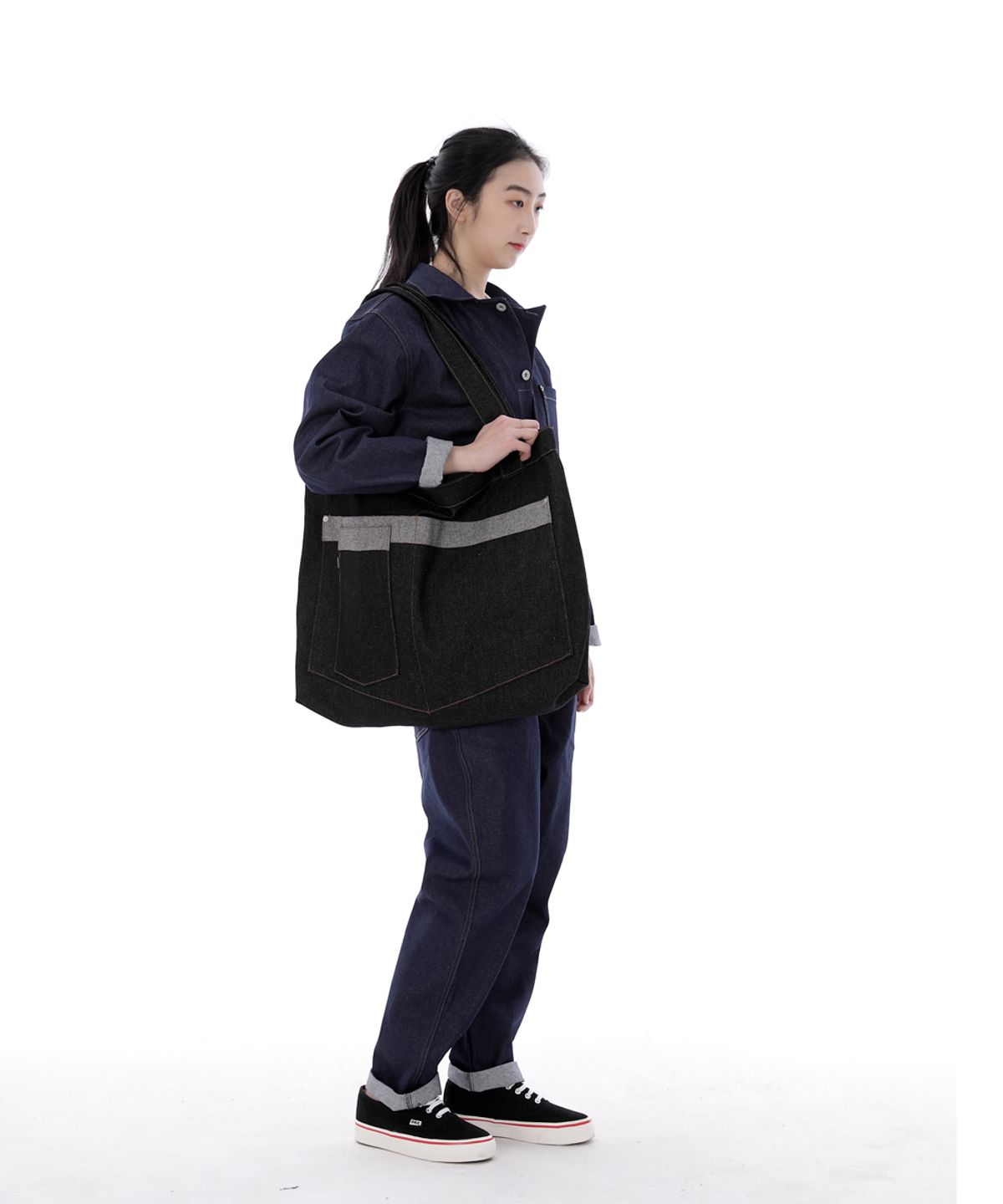 세인트크루(SAINTCREW) 워커앤빌더 메가빅 데님숄더백 WBM-109 블랙 BRS