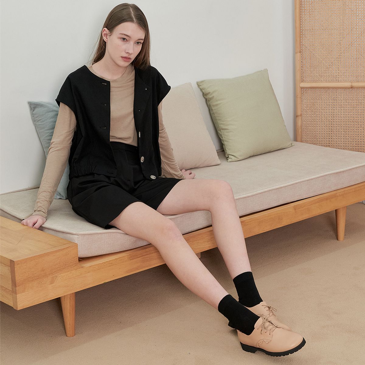 케리제이드(KERRIJADE) Flower Loafer_PinkBeige