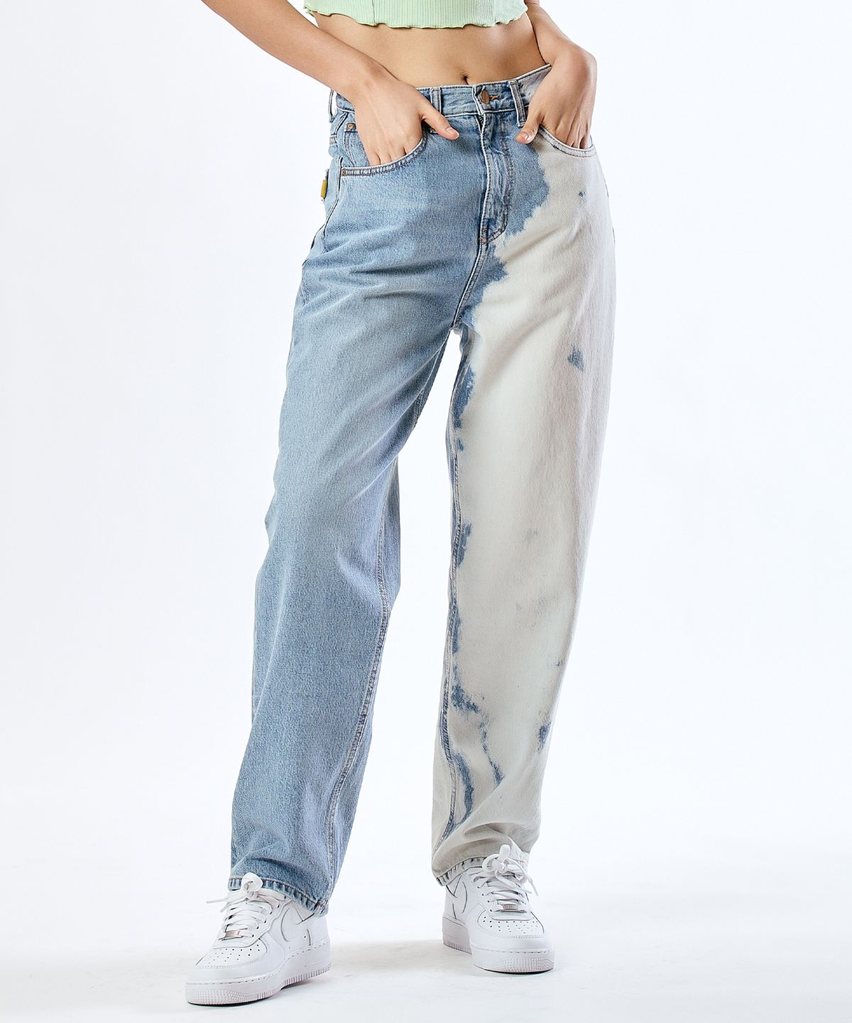 필로그램(PHILOGRAM) Discharging Tapered Denim Pants