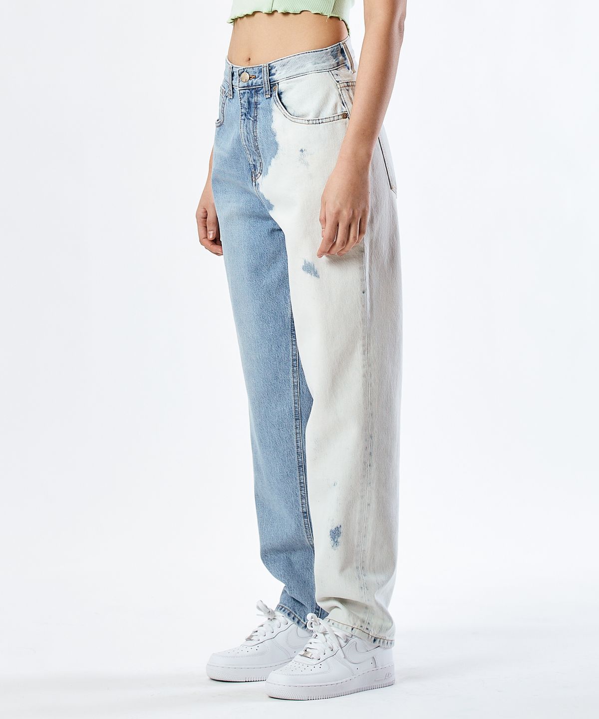 필로그램(PHILOGRAM) Discharging Tapered Denim Pants