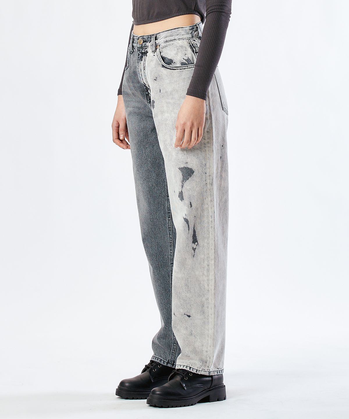 필로그램(PHILOGRAM) Discharging Tapered Denim Pants