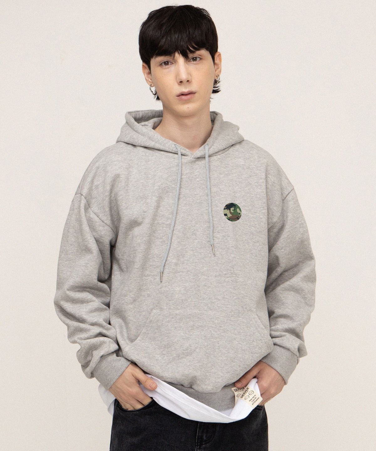 그레이버(GRAVER) [UNISEX]스몰 카모 도트스마일 후드티_그레이